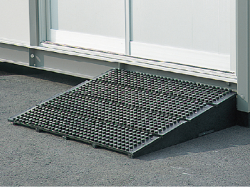 樹脂製スロープ